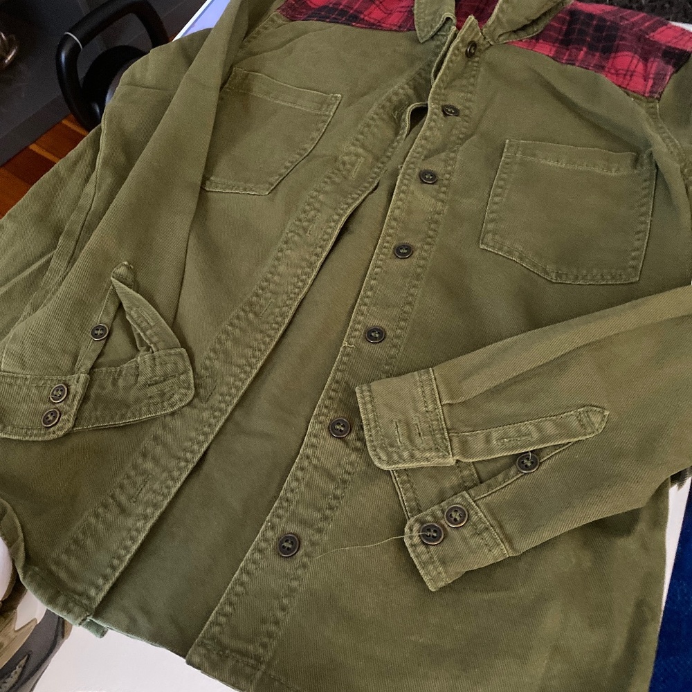 Lightly worn clothes